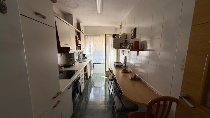 Image No.4-2 Bed Property for sale