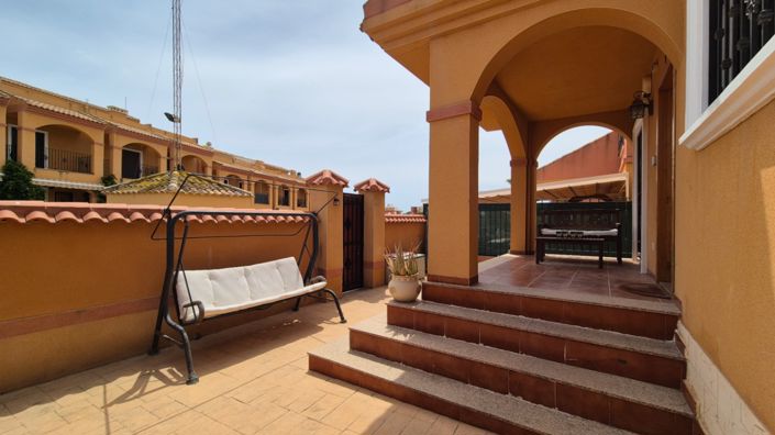 Image No.10-2 Bed Villa for sale