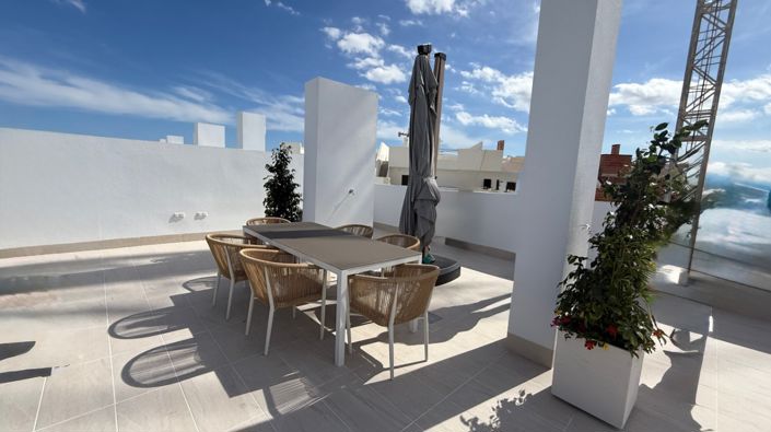 Image No.11-2 Bed Property for sale