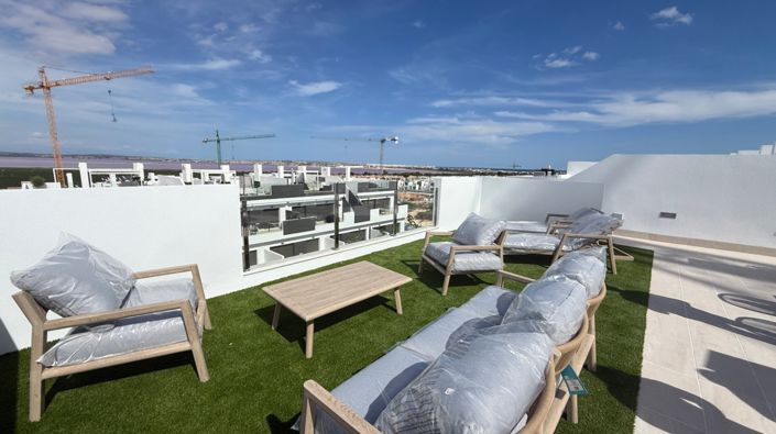 Image No.8-2 Bed Property for sale