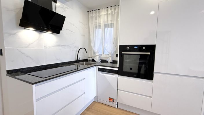 Image No.2-Propriété de 2 chambres à vendre