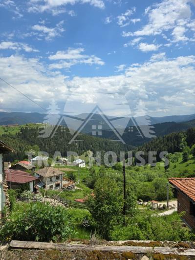 Image No.26-3 Bed Village House for sale