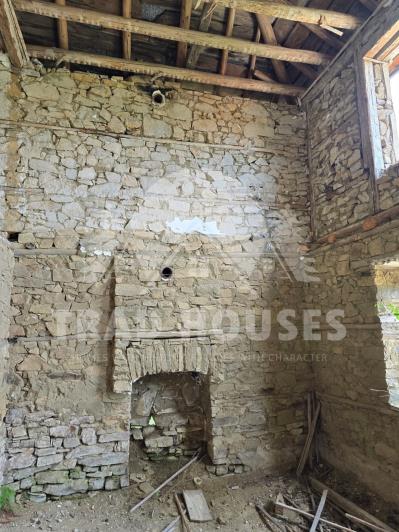 Image No.29-3 Bed Village House for sale