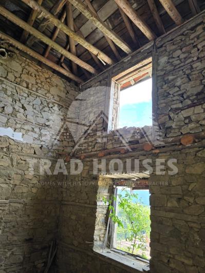 Image No.35-3 Bed Village House for sale