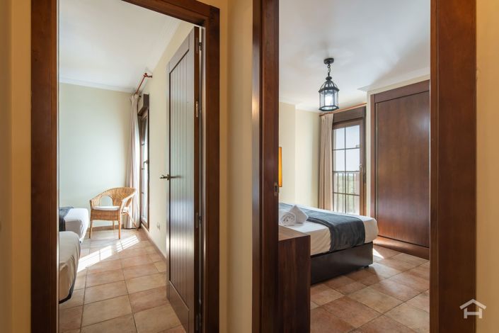 Image No.27-2 Bed Apartment for sale
