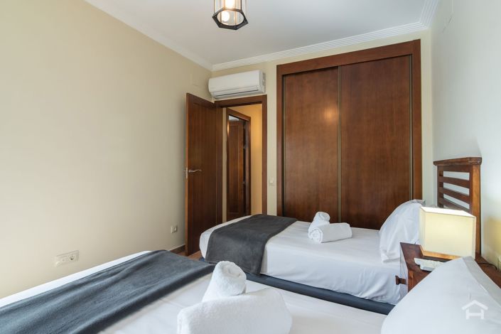 Image No.37-2 Bed Apartment for sale
