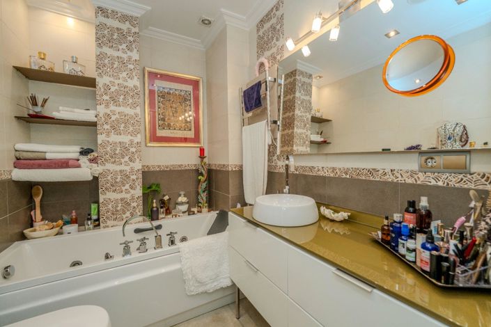 Image No.11-3 Bed Apartment for sale