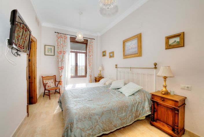 Image No.25-4 Bed Cortijo for sale