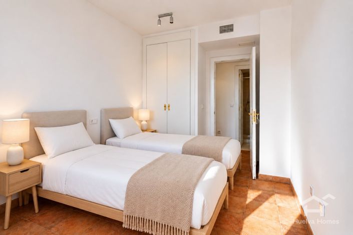 Image No.23-2 Bed Apartment for sale
