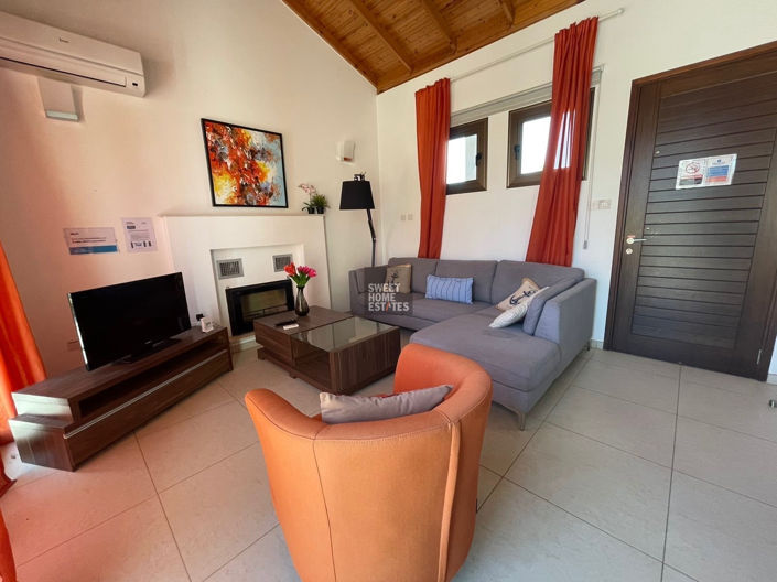 Image No.6-2 Bed House for sale