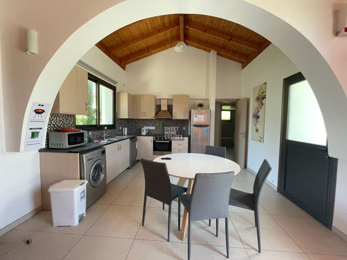 Image No.3-2 Bed House for sale
