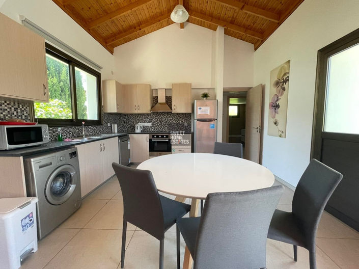 Image No.9-2 Bed House for sale
