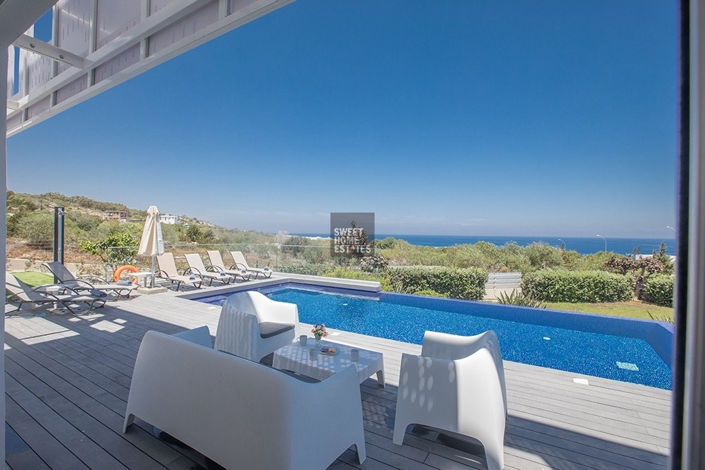 Image No.2-6 Bed House for sale