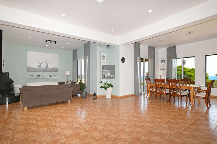 Image No.19-3 Bed House for sale