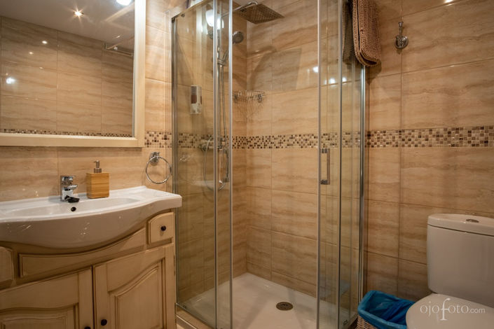 Image No.30-5 Bed Property for sale