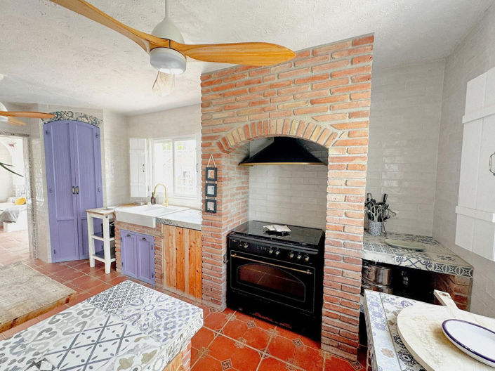 Image No.9-Propriété de 6 chambres à vendre à Nerja