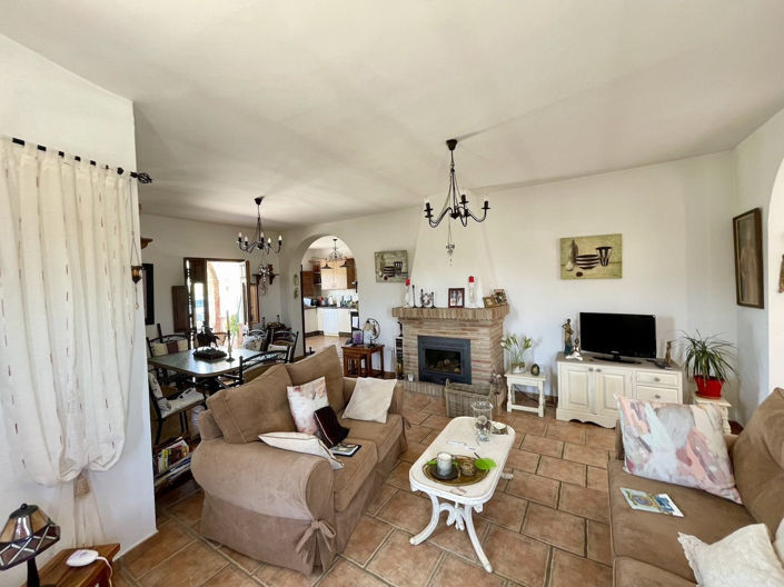 Image No.5-Propriété de 3 chambres à vendre à Periana