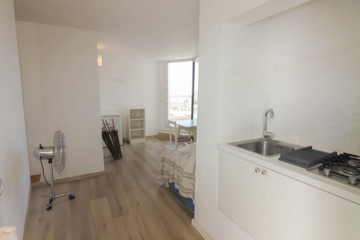 Image No.44-8 Bed Property for sale