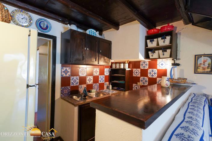 Image No.25-2 Bed Semi-Detached for sale