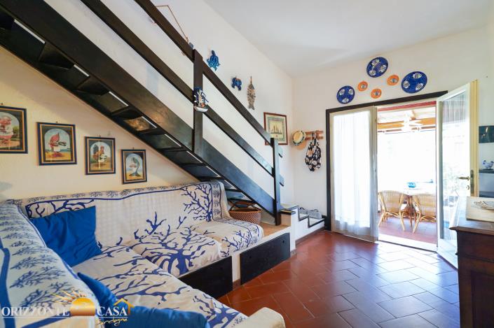 Image No.27-2 Bed Semi-Detached for sale