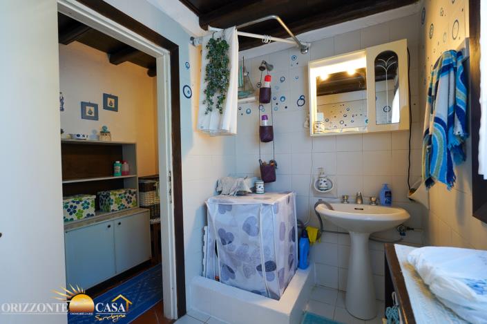 Image No.32-2 Bed Semi-Detached for sale