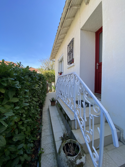 Image No.48-3 Bed House for sale