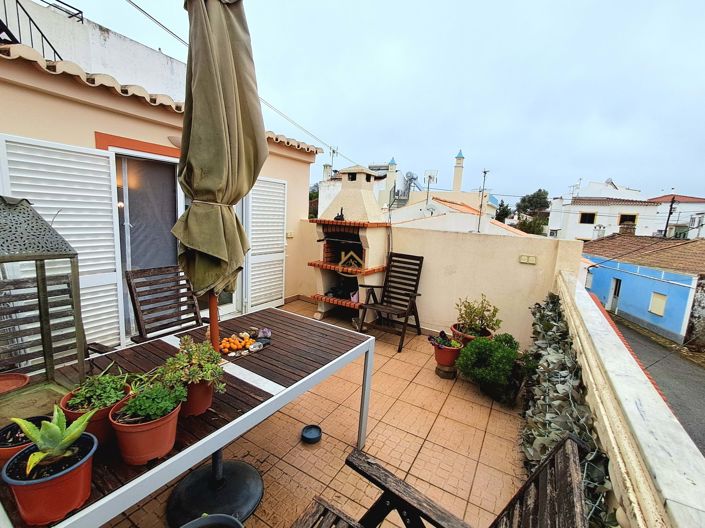 Image No.14-2 Bed Townhouse for sale