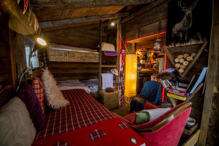 Image No.28-3 Bed Chalet for sale