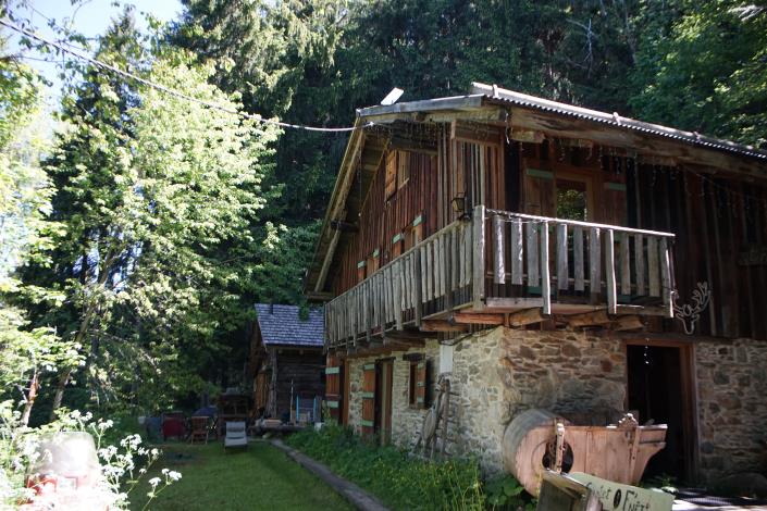 Image No.2-3 Bed Chalet for sale