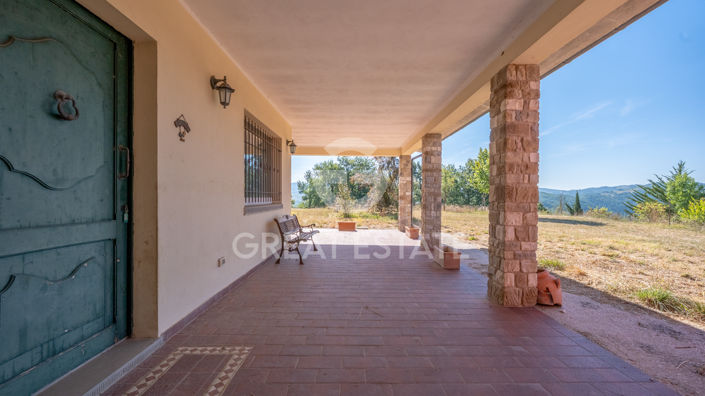 Image No.22-3 Bed Country House for sale