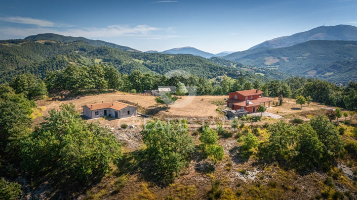 Image No.8-3 Bed Country House for sale