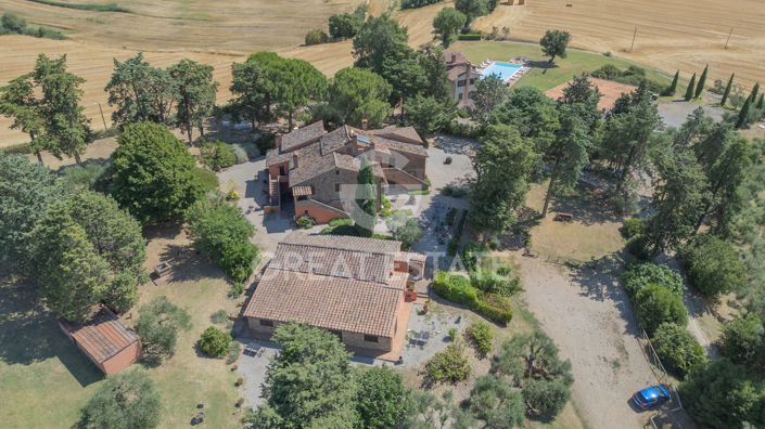 Image No.13-24 Bed Country House for sale