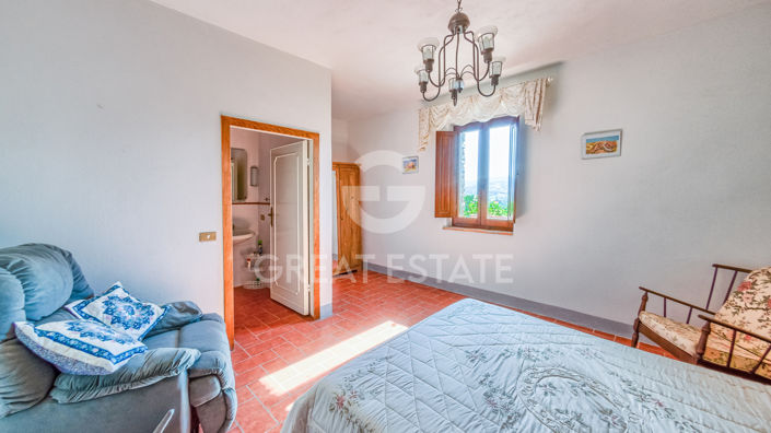 Image No.16-7 Bed Country House for sale