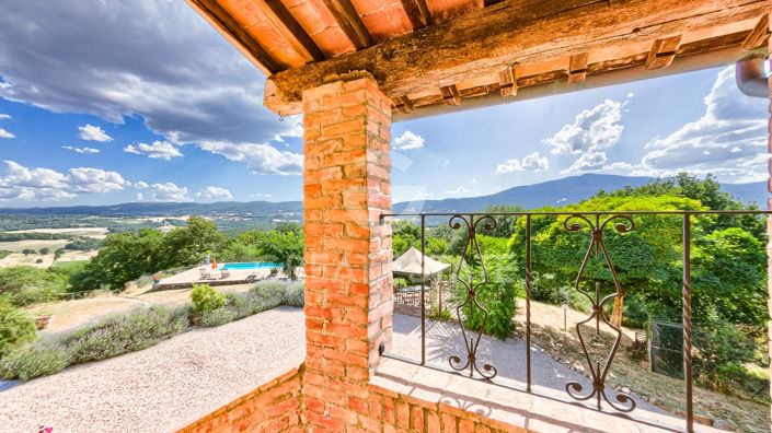 Image No.21-7 Bed Country House for sale