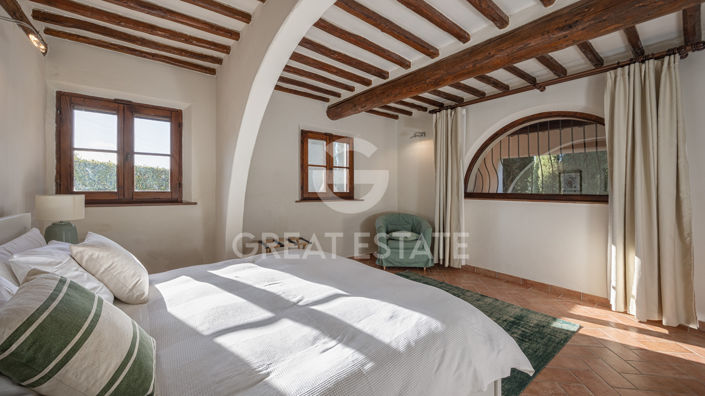 Image No.41-6 Bed Country House for sale