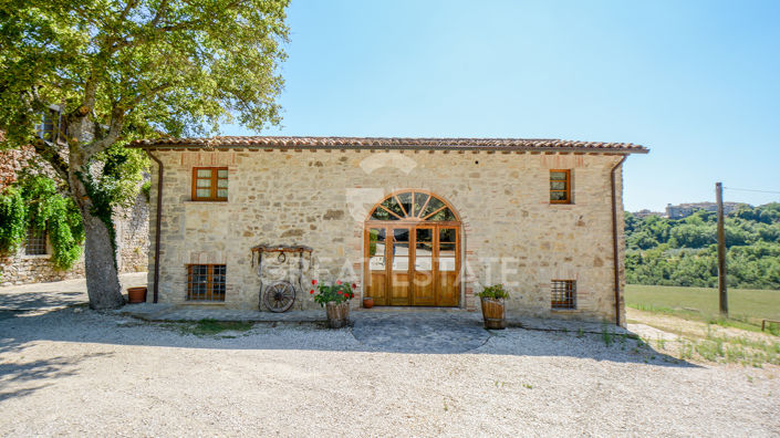 Image No.19-5 Bed Country House for sale