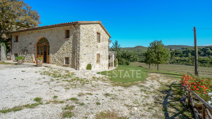 Image No.24-5 Bed Country House for sale