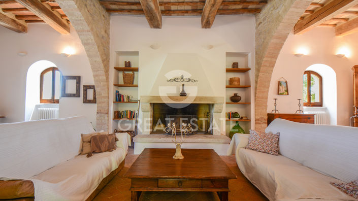 Image No.30-5 Bed Country House for sale