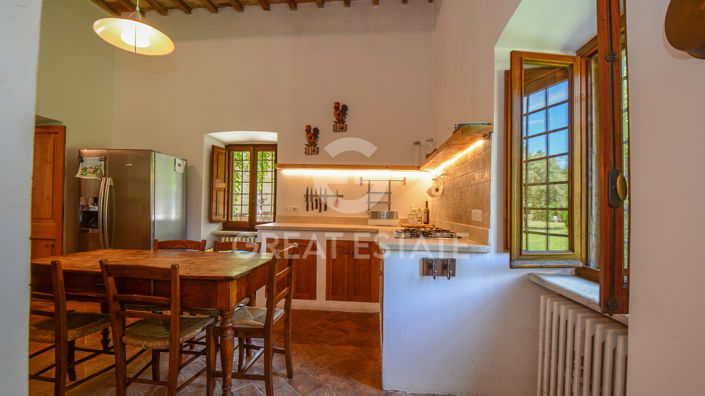 Image No.33-5 Bed Country House for sale
