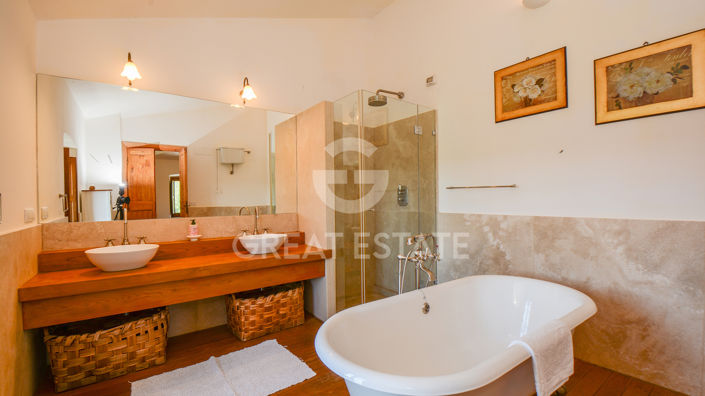 Image No.39-5 Bed Country House for sale
