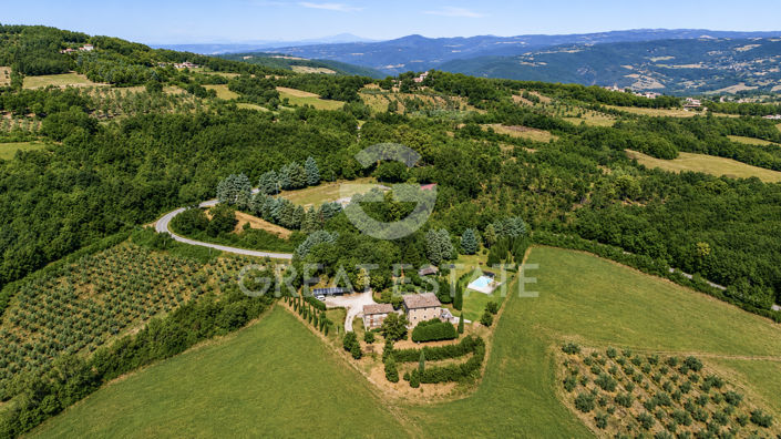 Image No.8-5 Bed Country House for sale