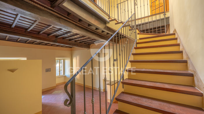 Image No.17-3 Bed Property for sale