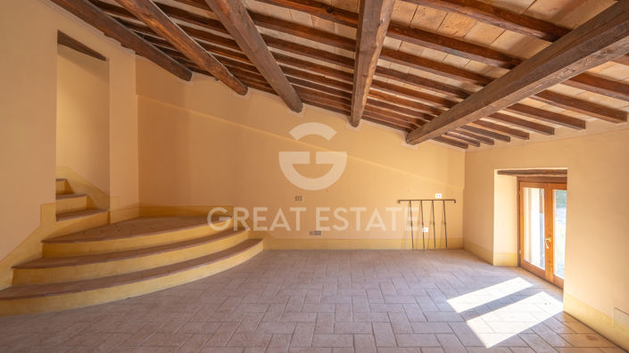 Image No.10-3 Bed Property for sale