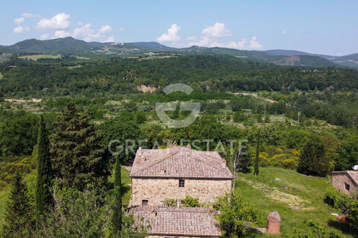Image No.35-Maison de campagne de 8 chambres à vendre à Montalcino
