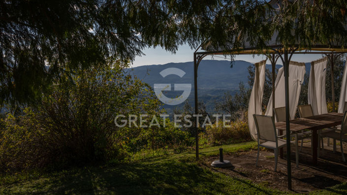 Image No.18-4 Bed Country House for sale