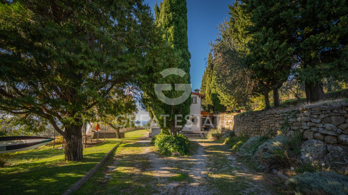 Image No.20-4 Bed Country House for sale