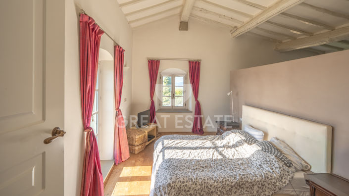 Image No.41-4 Bed Country House for sale
