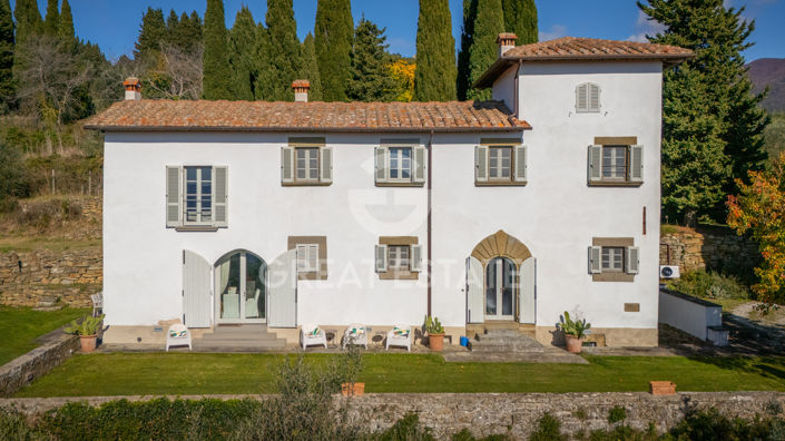 Image No.10-4 Bed Country House for sale