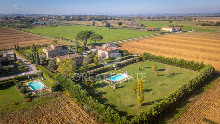 Image No.19-6 Bed Country House for sale