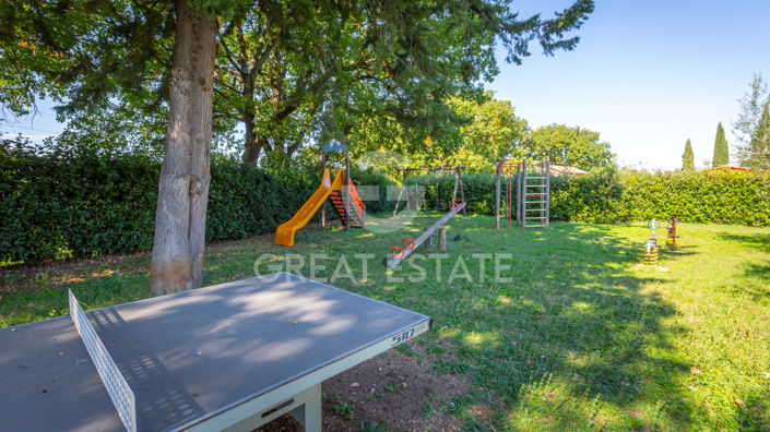 Image No.27-14 Bed Farmhouse for sale